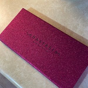 Anastasia Beverly Hills liquid lipstick set